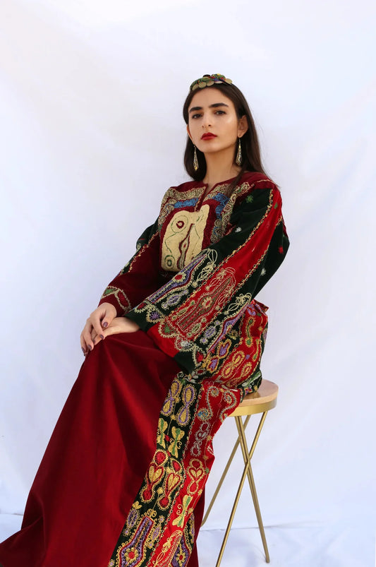 Palestinian Wedding Dress: The Malaka Thobe ثوب الملكة